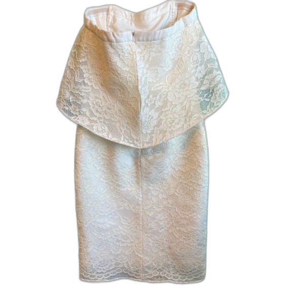 BLACK HALO Eve White Lace Strapless Dress Size 4  - minor repair needed - NWT - Picture 2 of 3